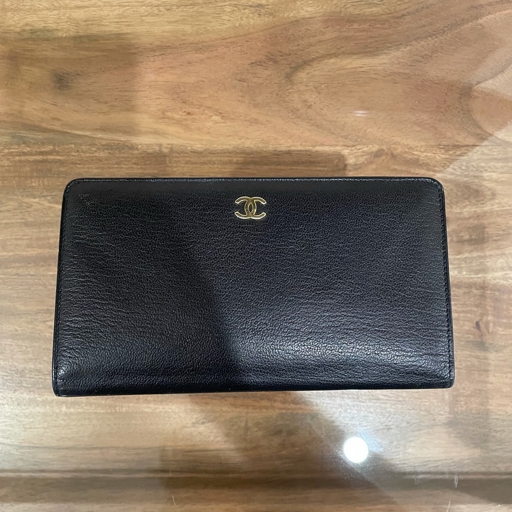 Chanel classic flap wallet